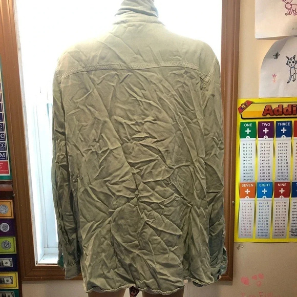 Torrid Buttons Up Shirt Women Plus size 2/2X Pockets - Picture 2 of 5